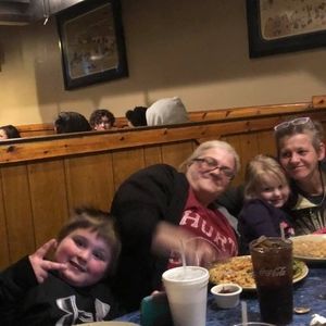 Meet your Posher, Robin